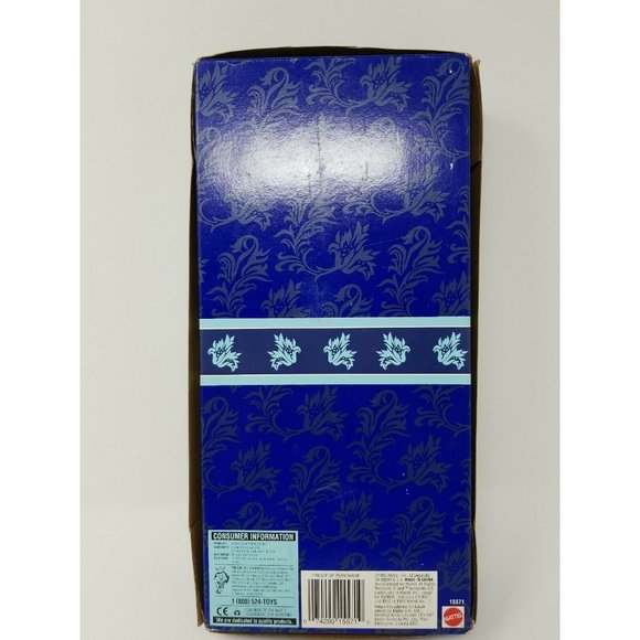 1995 Mattel AVON Exclusive Special Edition Winter Velvet Barbie Doll #15571 (o) - Picture 5 of 9